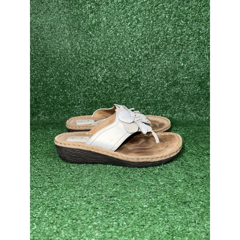 Clarks Artisan White Leather Flower Wedge Thong Sandals Beach Slide Women Size 8